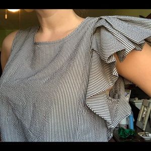 Who What Wear Asymmetrical sleeved striped fashion top